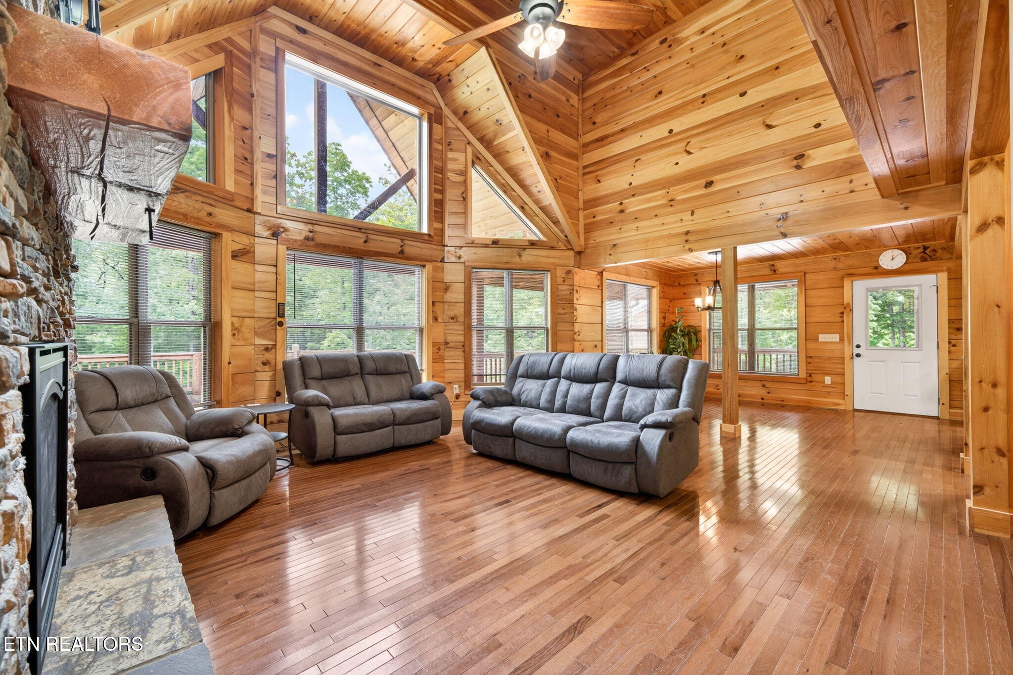 704 White Oak Road Monterey, TN 38574 - Photo 35 of 60 a living room with furniture and a large window