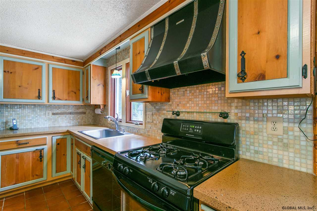 2 Pennyroyal Road Malta, NY 12020 - Photo 14 of 35 Photo 14