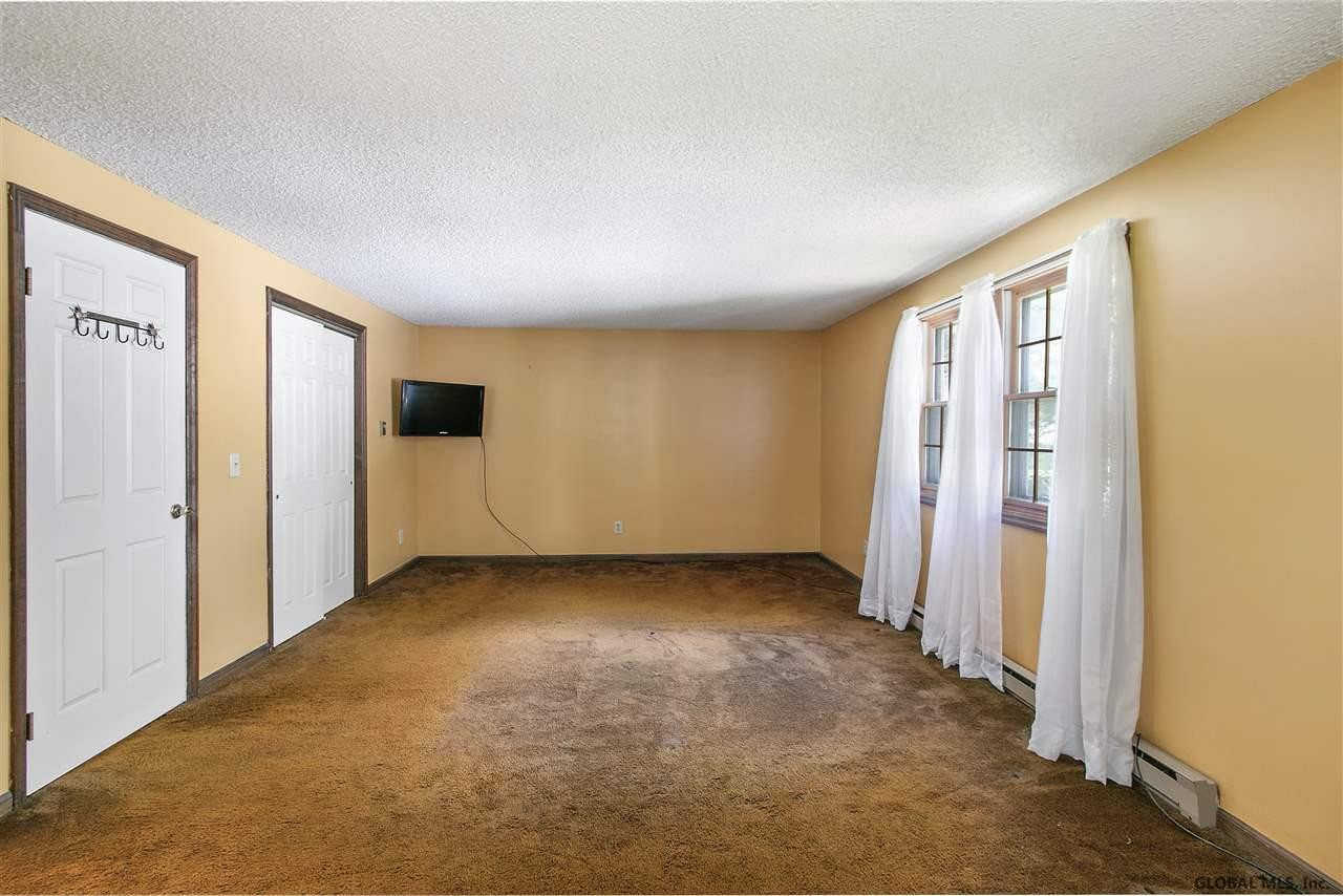 2 Pennyroyal Road Malta, NY 12020 - Photo 27 of 35 Photo 27
