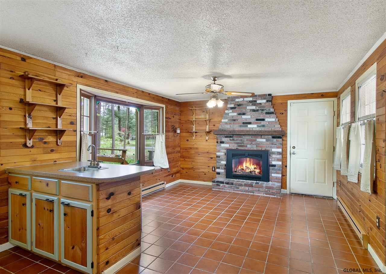 2 Pennyroyal Road Malta, NY 12020 - Photo 9 of 35 Photo 9
