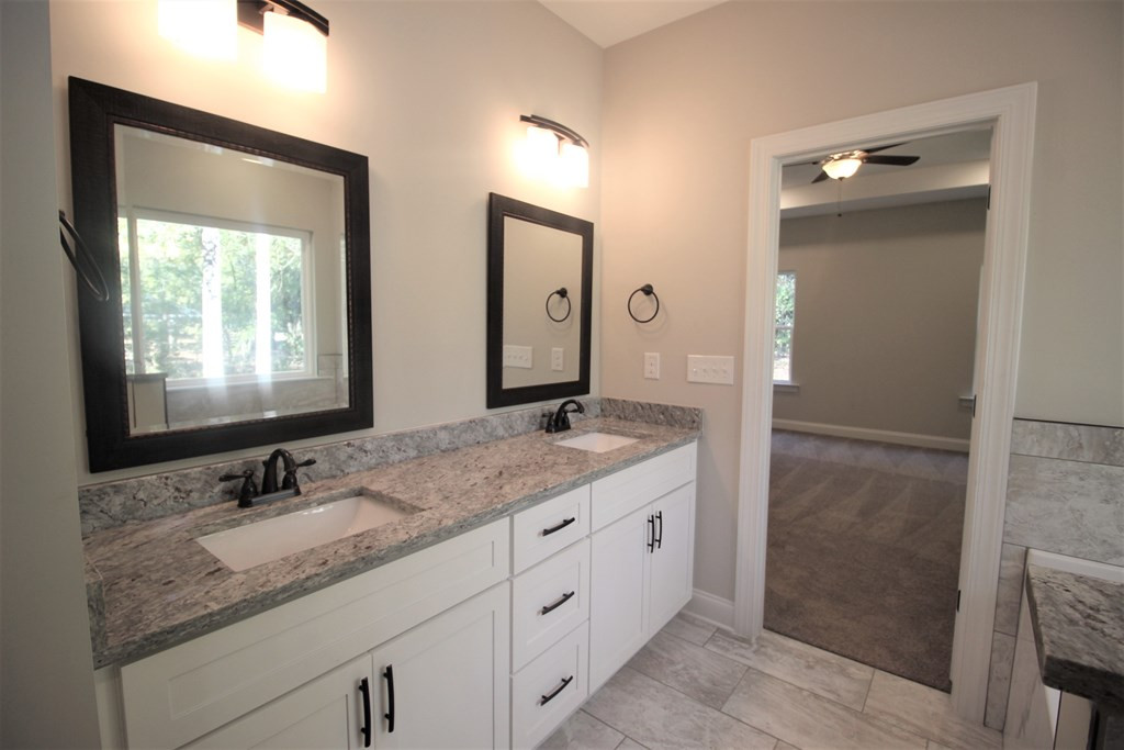 4073 Peach Orchard Road Hephzibah, GA 30815 - Photo 22 of 40 Master bath