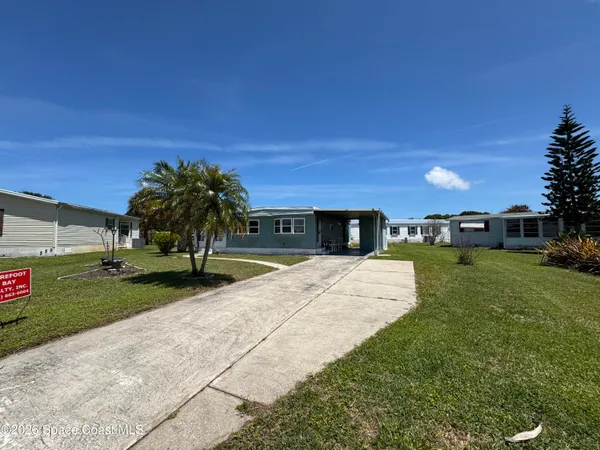 $85,000 | 801 Juniper Drive, Barefoot Bay, FL 32976