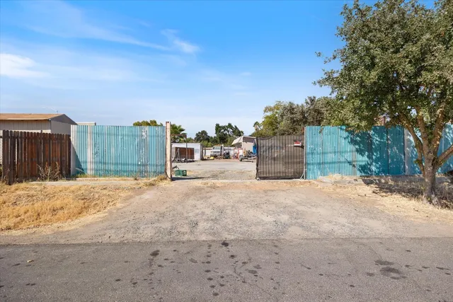 $225,000 | 707 N Street, Rio Linda, CA 95673