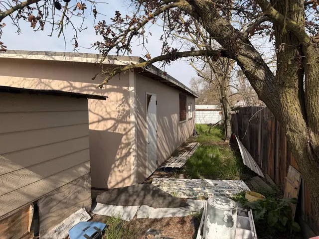 $225,000 | 707 N Street, Rio Linda, CA 95673