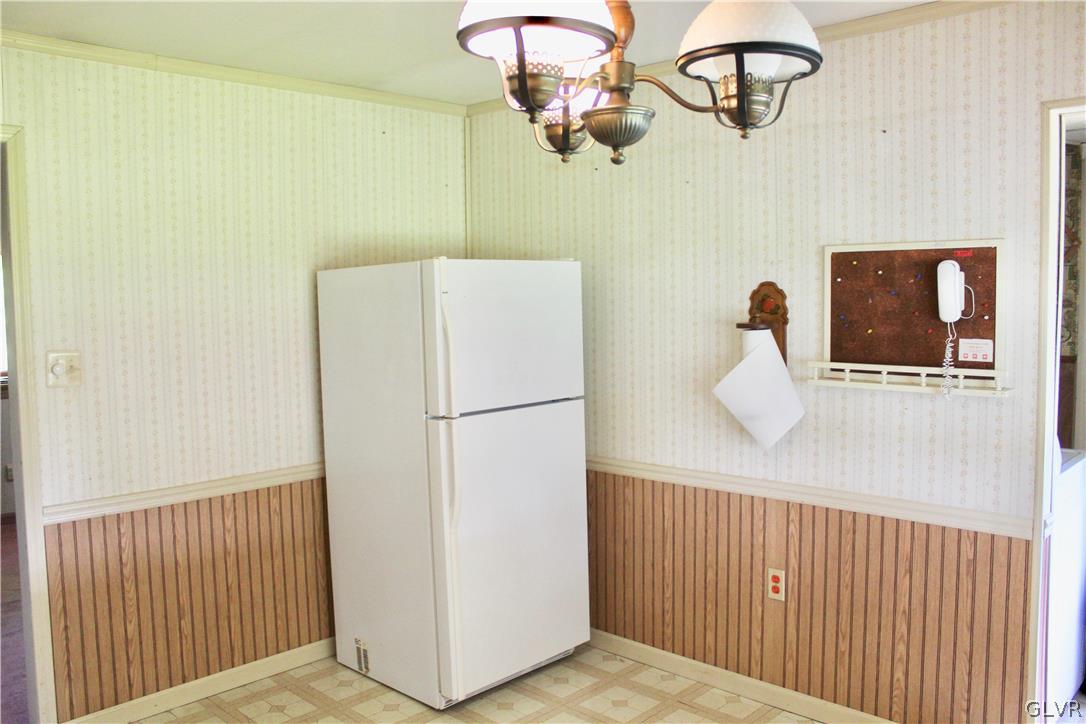 1843 Hampton Road Bethlehem, PA 18020 - Photo 5 of 22 Gallery Image 5