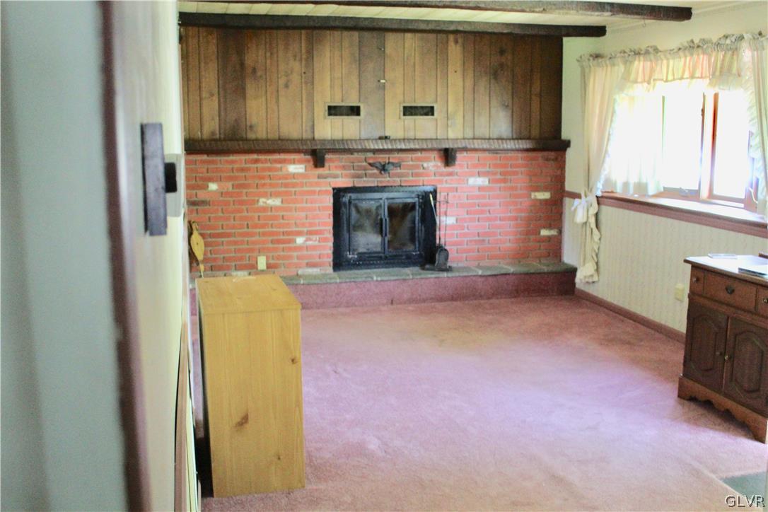 1843 Hampton Road Bethlehem, PA 18020 - Photo 6 of 22 Gallery Image 6