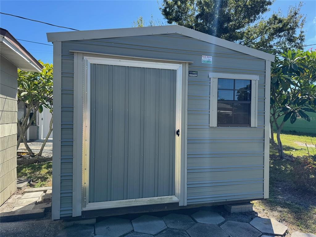 2500 14th Avenue North St. Petersburg, FL 33713 - Photo 19 of 27 a front view of a house