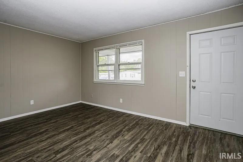 6407 East Piccadilly Road Muncie, IN 47303 - Photo 2 of 13 Gallery Image 2