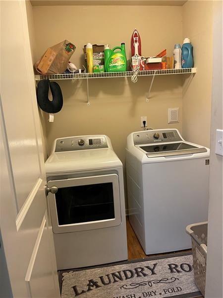 6427 St Mark Way Fairburn, GA 30213 - Photo 10 of 10 a close view of washer and dryer