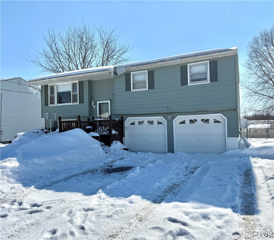 6180 Ridgecrest Drive Syracuse, NY 13212 - Photo 1 of 1