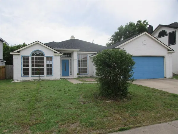 $340,000 | 214 Westbrook Drive, Arlington, TX 76002