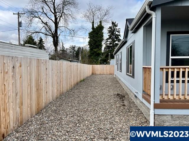 2209 Front Avenue Northeast Albany, OR 97321 - Photo 4 of 32
