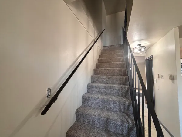 $1,400 | 3908 South Sunset Drive, Unit 3908, Greenfield, WI 53220