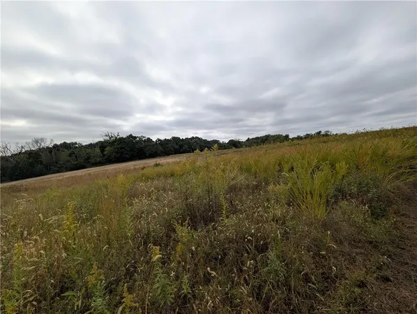 $357,500 | East 270th Avenue, Blythedale, MO 64426