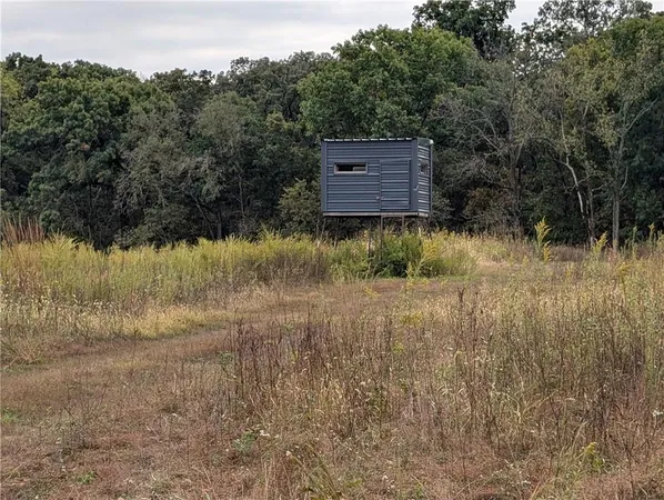 $357,500 | East 270th Avenue, Blythedale, MO 64426