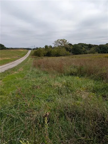 $390,000 | East 270th Avenue, Blythedale, MO 64426