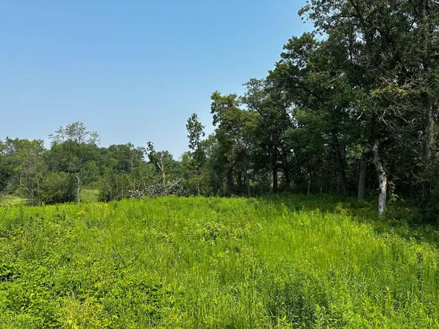 $285,900 | 8 Pondview Trail, North Oaks, MN 55127