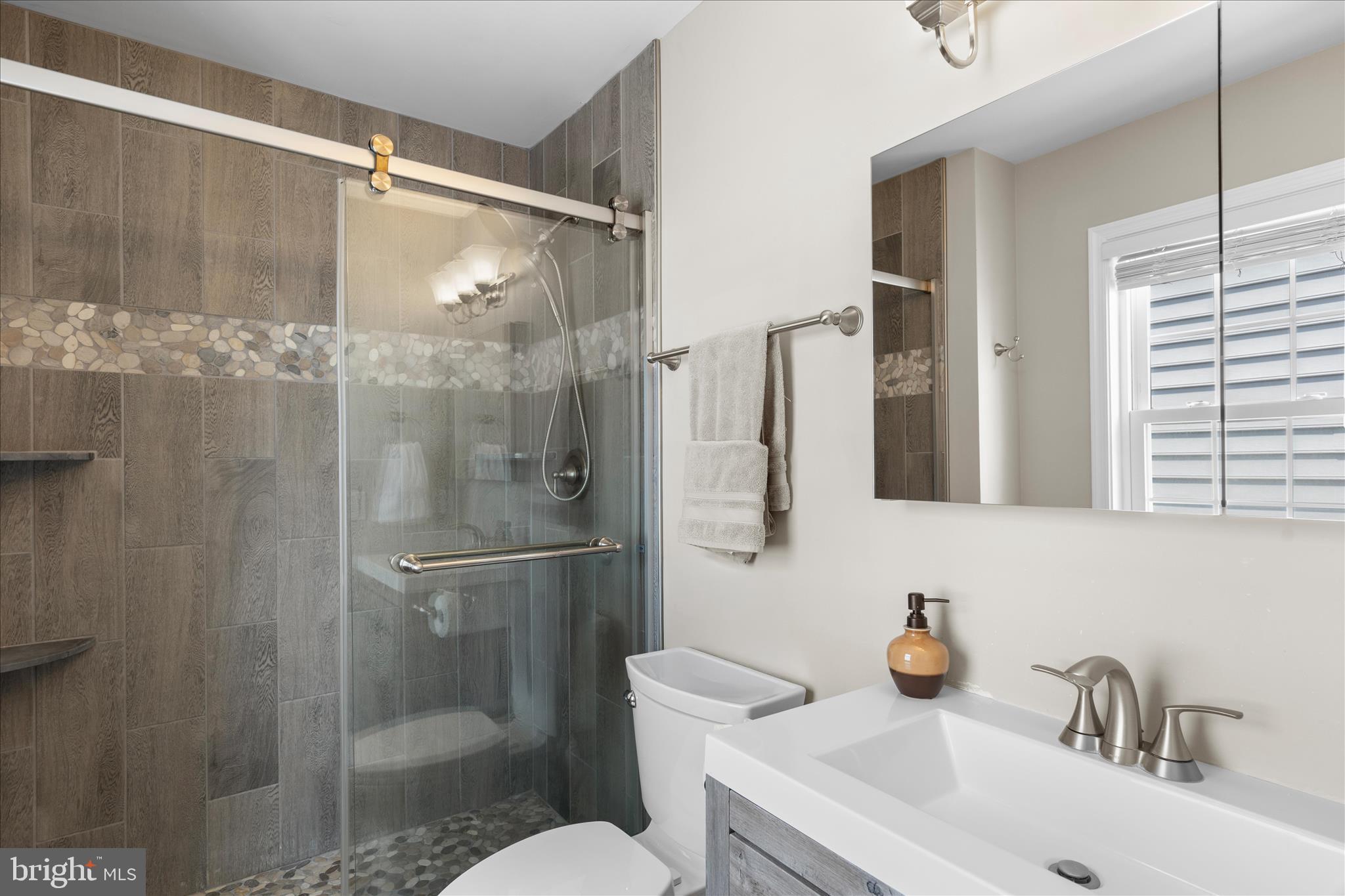 9739 Golf Course Road, Unit D102 Ocean City, MD 21842 - Photo 32 of 78 Primary Bathroom