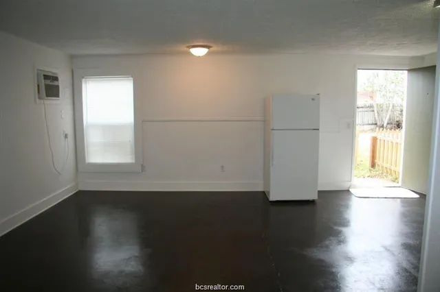 $900 | 3109 Maloney Avenue, Unit A, Bryan, TX 77801