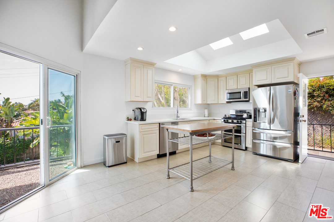 418 Talbert Street Playa del Rey, CA 90293 - Photo 20 of 48