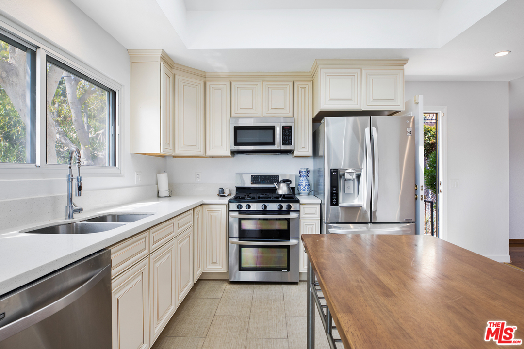 418 Talbert Street Playa del Rey, CA 90293 - Photo 21 of 48