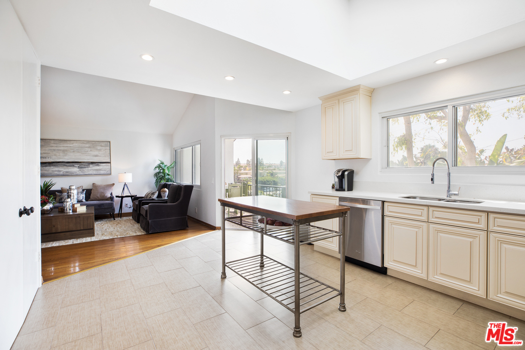 418 Talbert Street Playa del Rey, CA 90293 - Photo 22 of 48