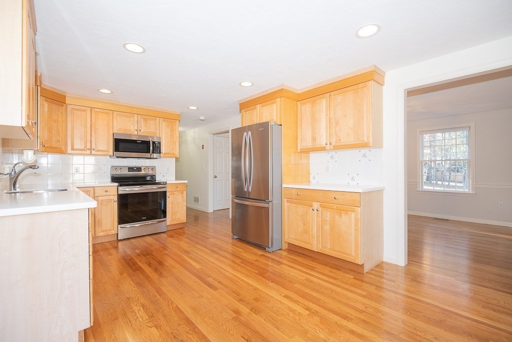 7 Scarsdale Road Natick, MA 01760 - Photo 15 of 41 Gallery Image 15