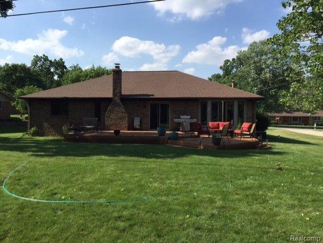 165 Kalhaven Road Rochester Hills, MI 48307 - Photo 2 of 26