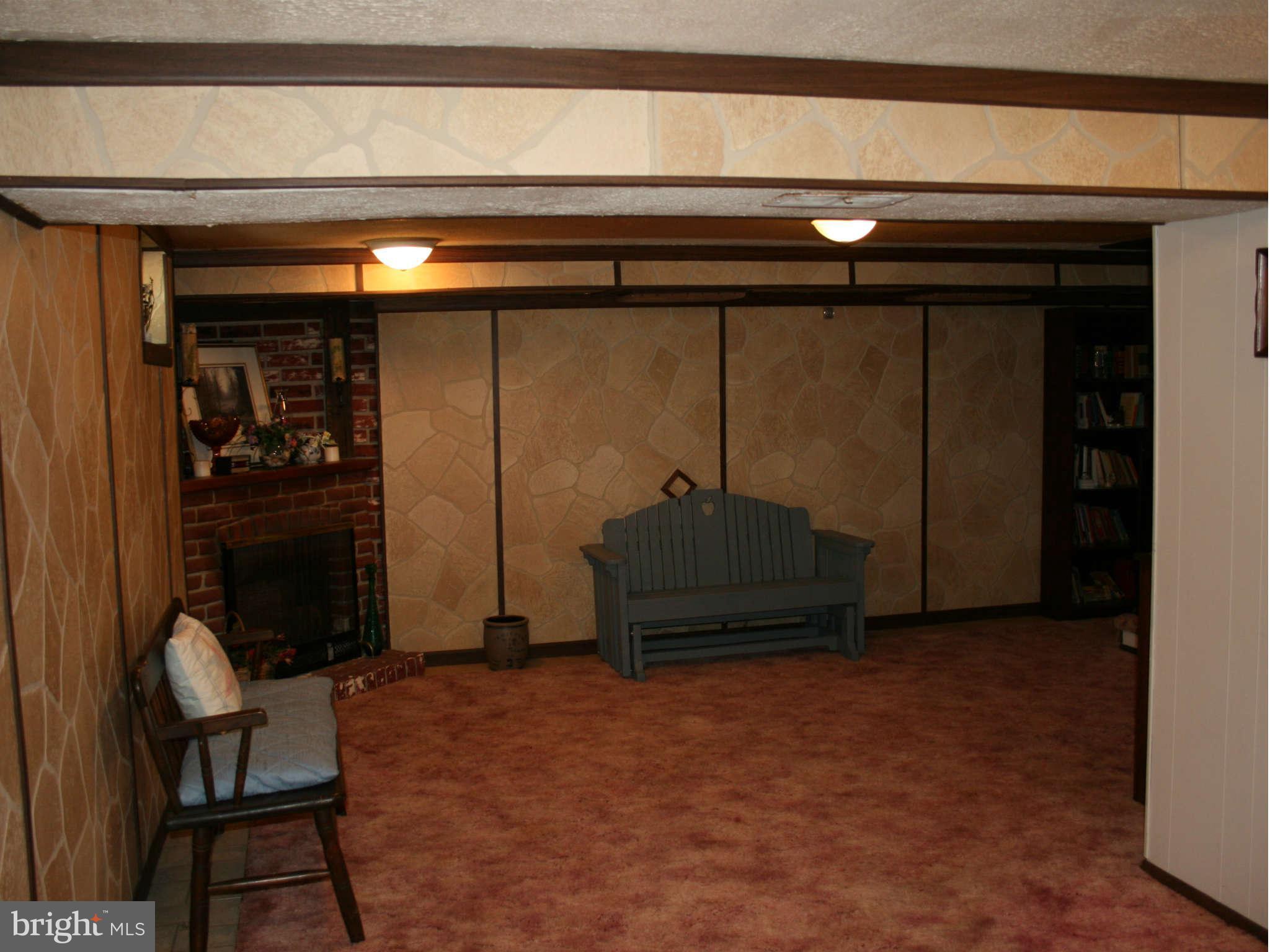 1822 Ridgewick Road Glen Burnie, MD 21061 - Photo 17 of 29 Family Room