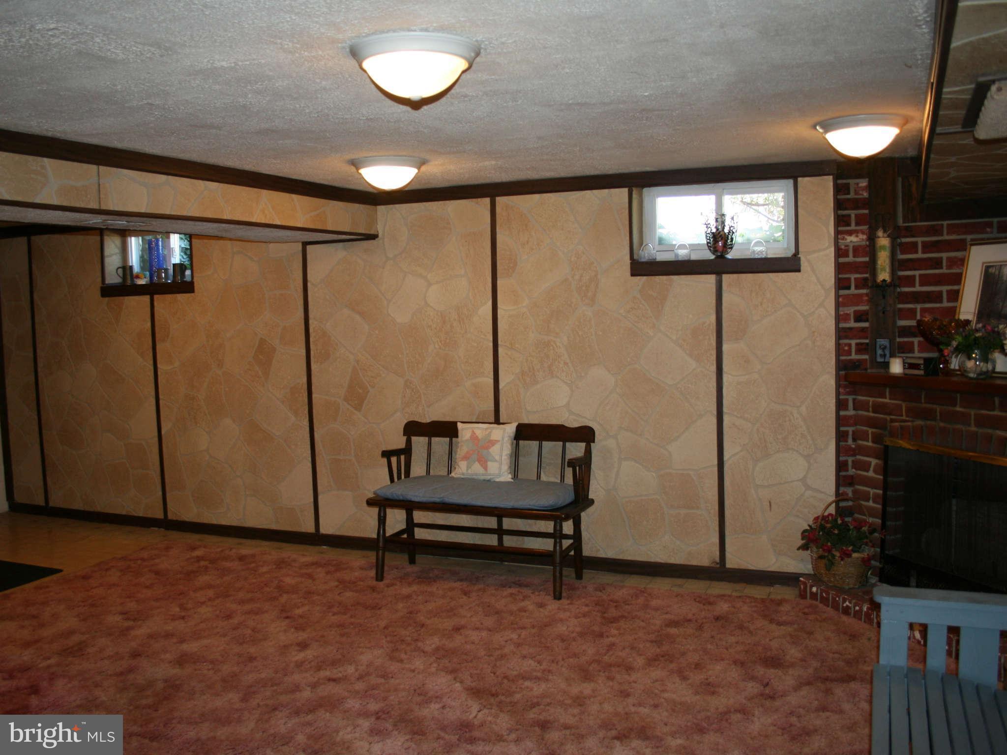 1822 Ridgewick Road Glen Burnie, MD 21061 - Photo 18 of 29 Family Room