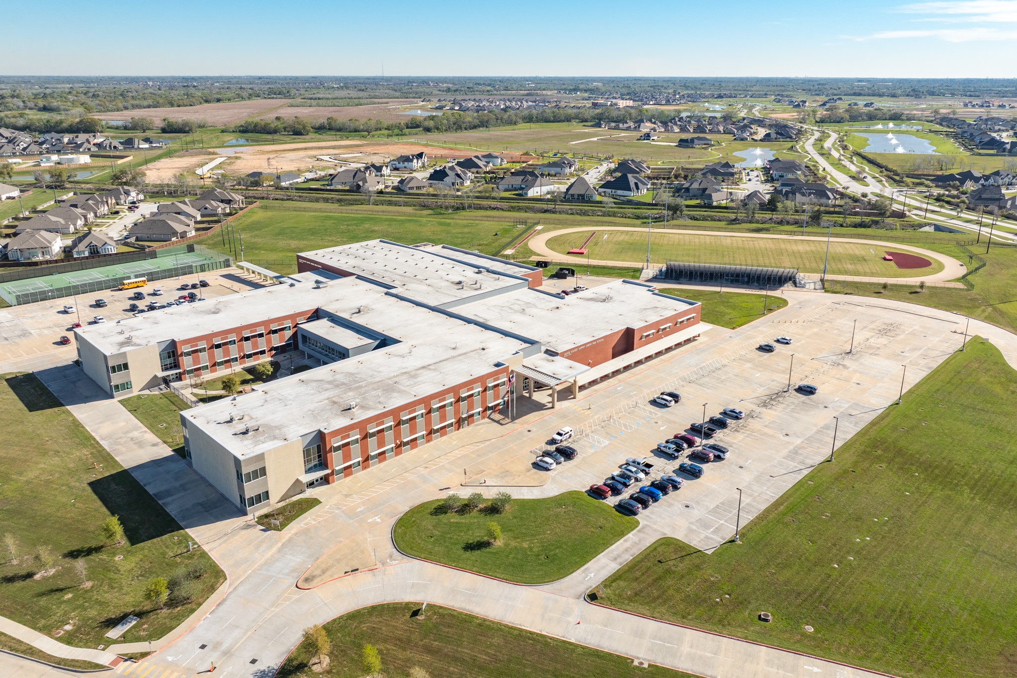 10002 Nectar Path Rosharon, TX 77583 - Photo 35 of 46 Aerial view of Caffey Middle School.