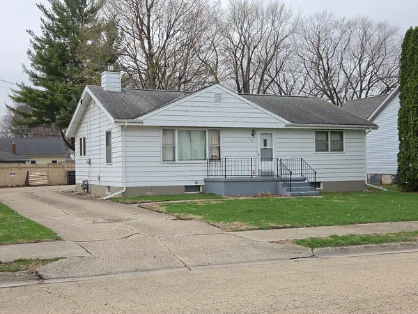 $122,500 | 707 West 8th Street, Sterling, IL 61081