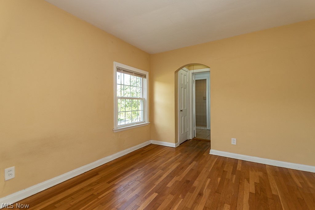 3129 Keswick Road Cleveland, OH 44120 - Photo 11 of 28