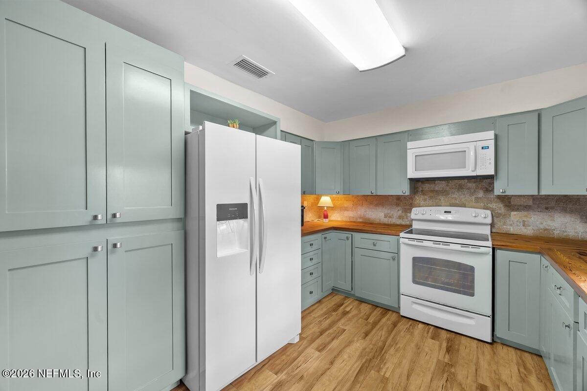 409 Lobelia Road St. Augustine, FL 32086 - Photo 14 of 43 409 Lobelia Rd kitchen 3