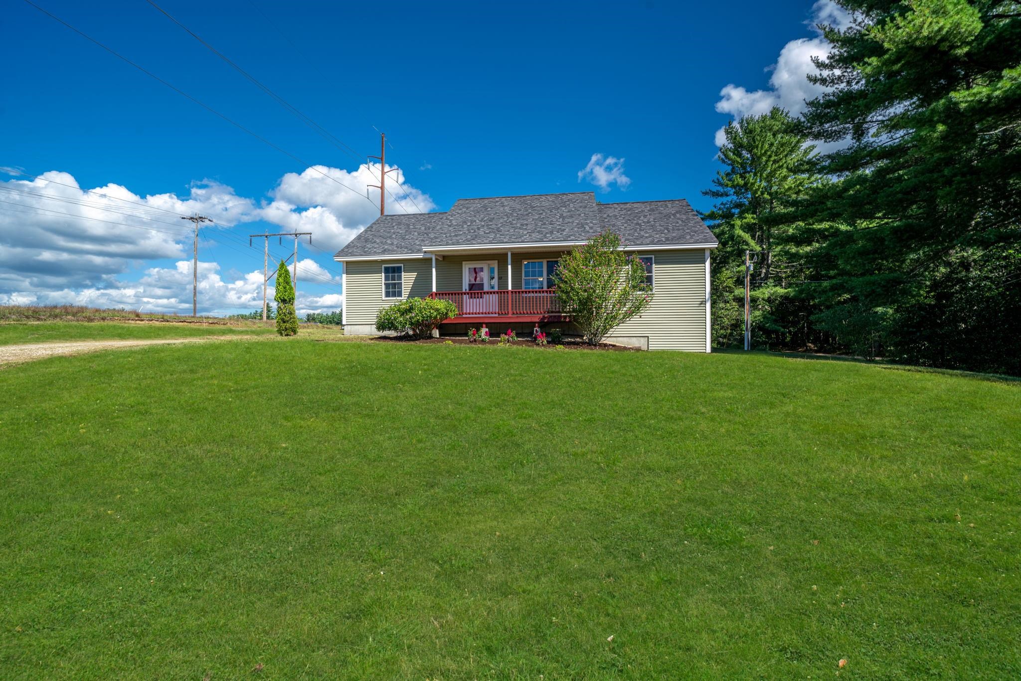 69 Flagg Road Rochester, NH 03839 - Photo 3 of 40