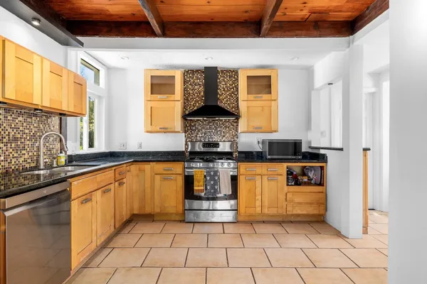 $1,319,000 | 14 Morehouse Drive, Watsonville, CA 95076