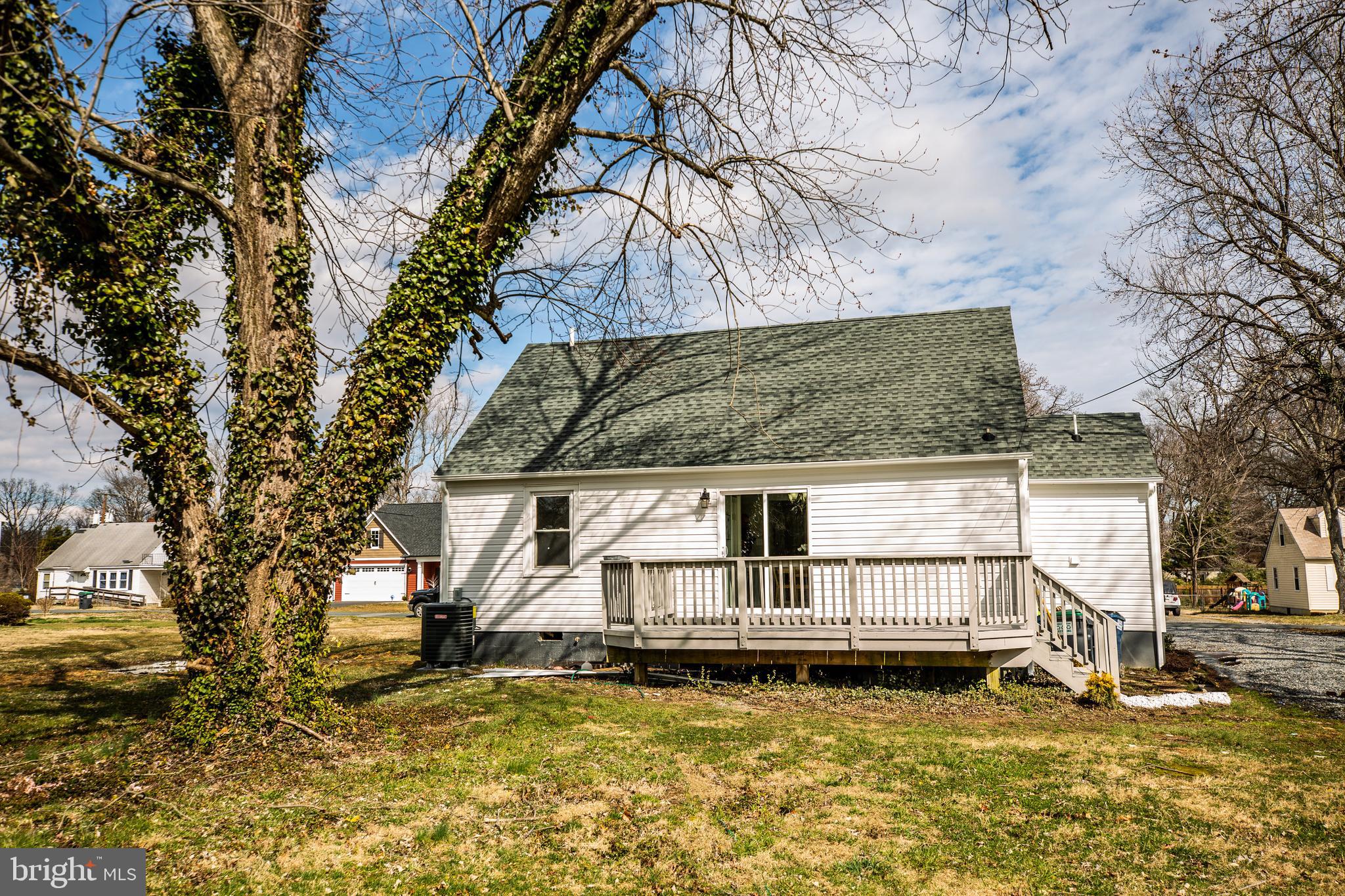 7 Randolph Road Fredericksburg, VA 22405 - Photo 4 of 33 Gallery Image 4