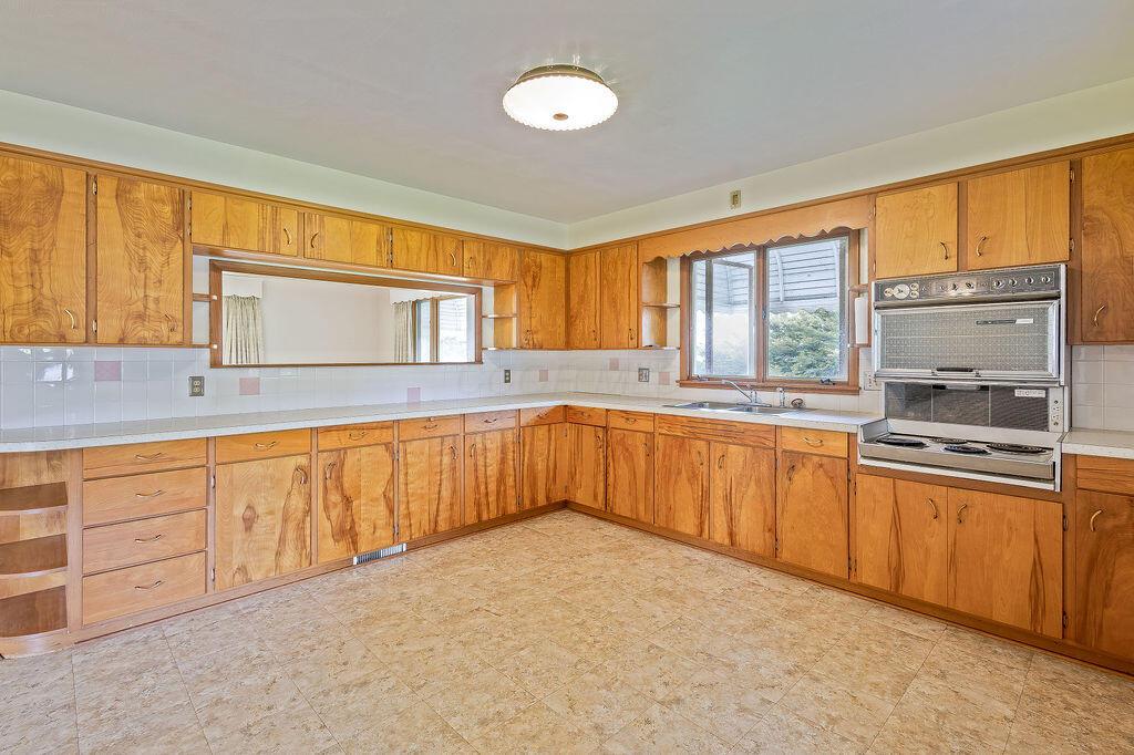13590 Sycamore Road Mount Vernon, OH 43050 - Photo 3 of 23