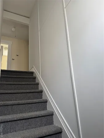 a view of entryway and hall