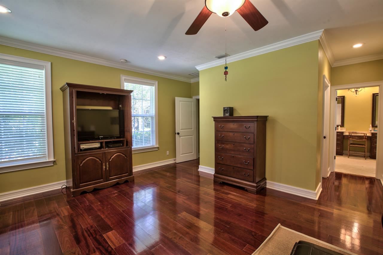 10992 Luna Point Road Tallahassee, FL 32312 - Photo 13 of 25 Gallery Image 13