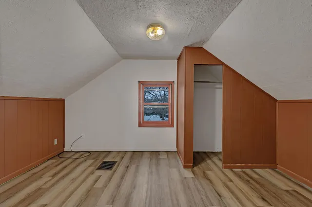 $199,999 | 1031 17th Avenue North, St. Cloud, MN 56303