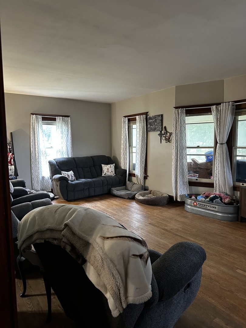 407 North Genesee Street Morrison, IL 61270 - Photo 6 of 24