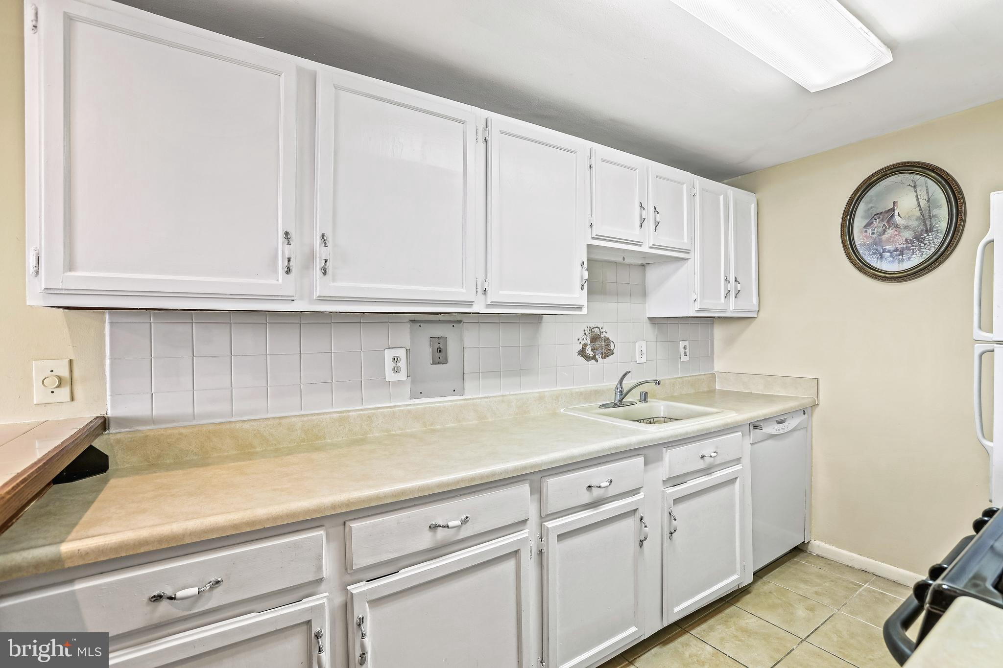 4600 Duke Street, Unit 1017 Alexandria, VA 22304 - Photo 9 of 15