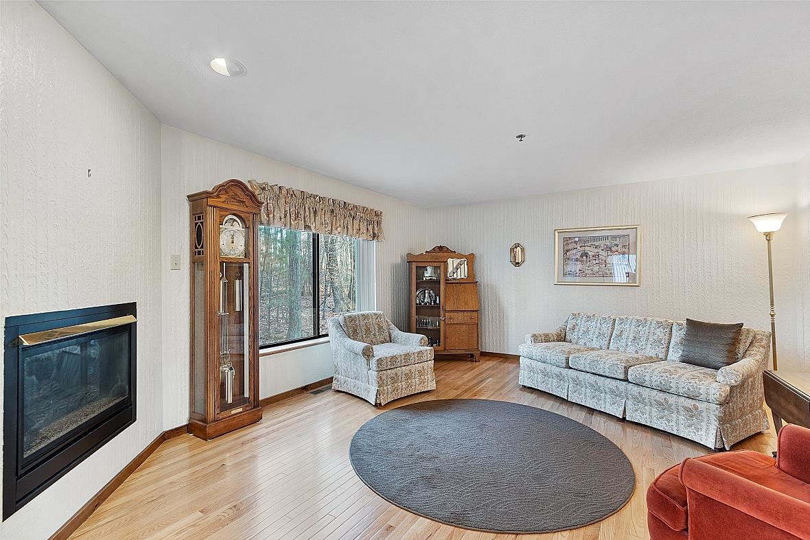 9 Overlook Drive, Unit E Atkinson, NH 03811 - Photo 18 of 34