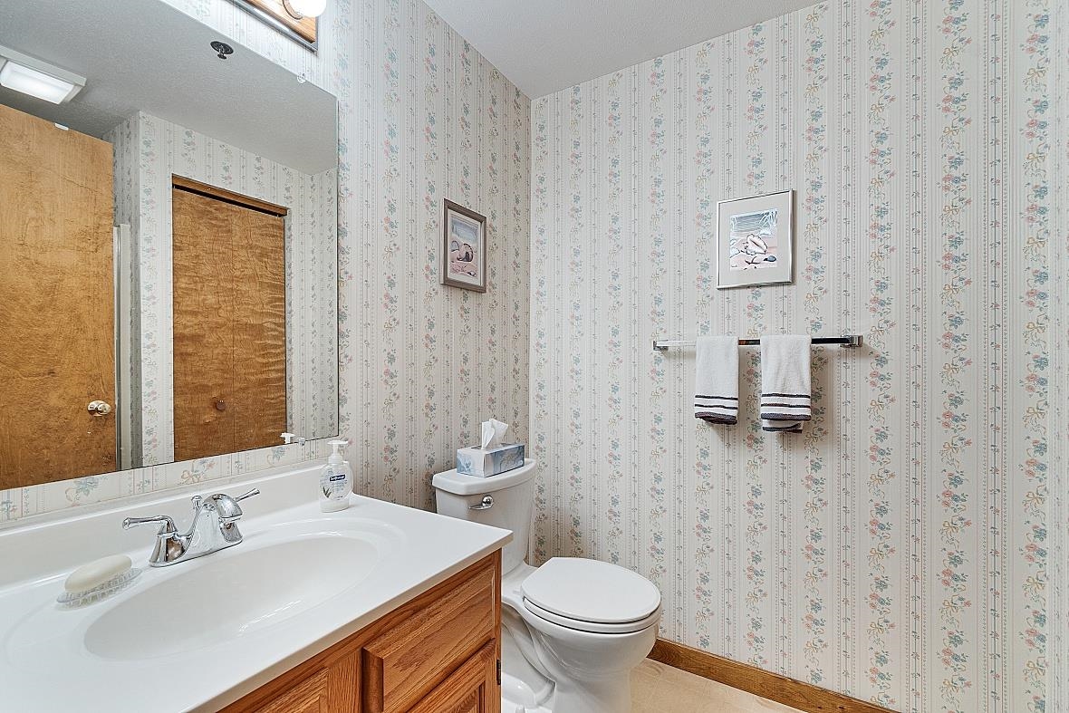 9 Overlook Drive, Unit E Atkinson, NH 03811 - Photo 27 of 34