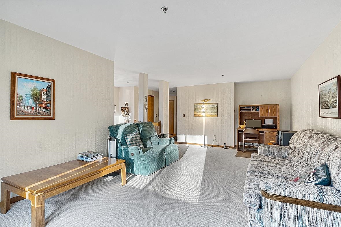 9 Overlook Drive, Unit E Atkinson, NH 03811 - Photo 10 of 34