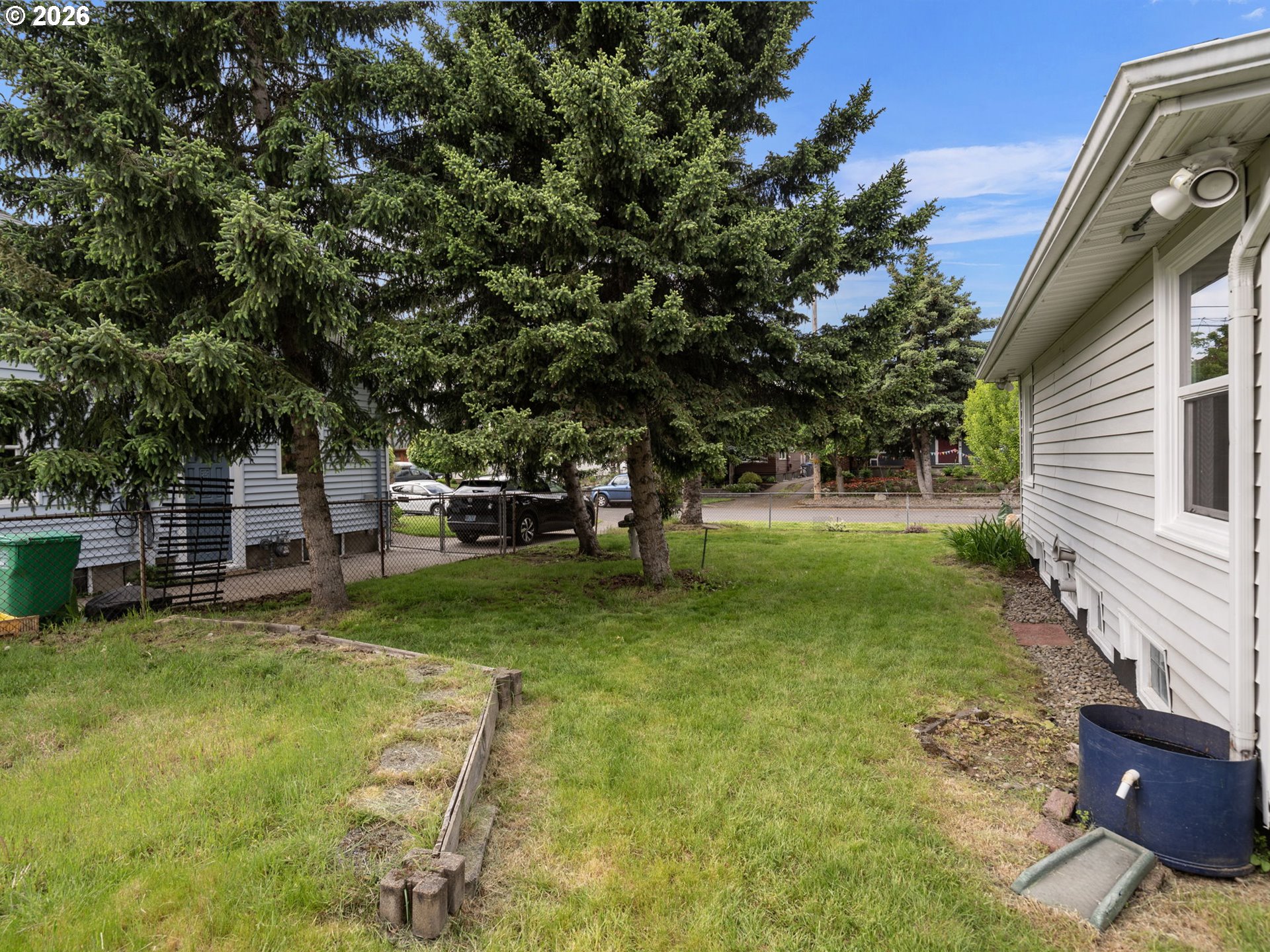 7060 Northeast Davis Street Portland, OR 97213 - Photo 17 of 21