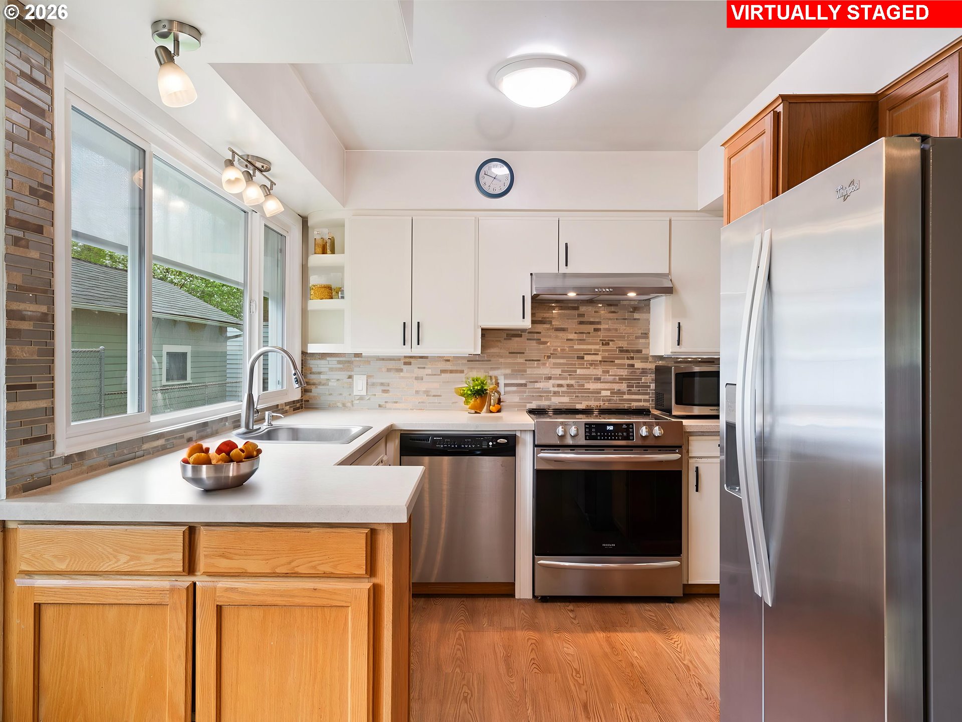7060 Northeast Davis Street Portland, OR 97213 - Photo 7 of 21