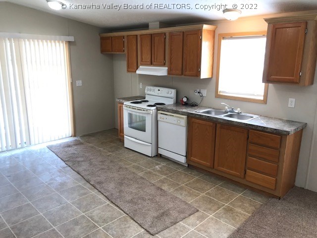 814 Midway Acres Drive Ripley, WV 25271 - Photo 7 of 17 Gallery Image 7