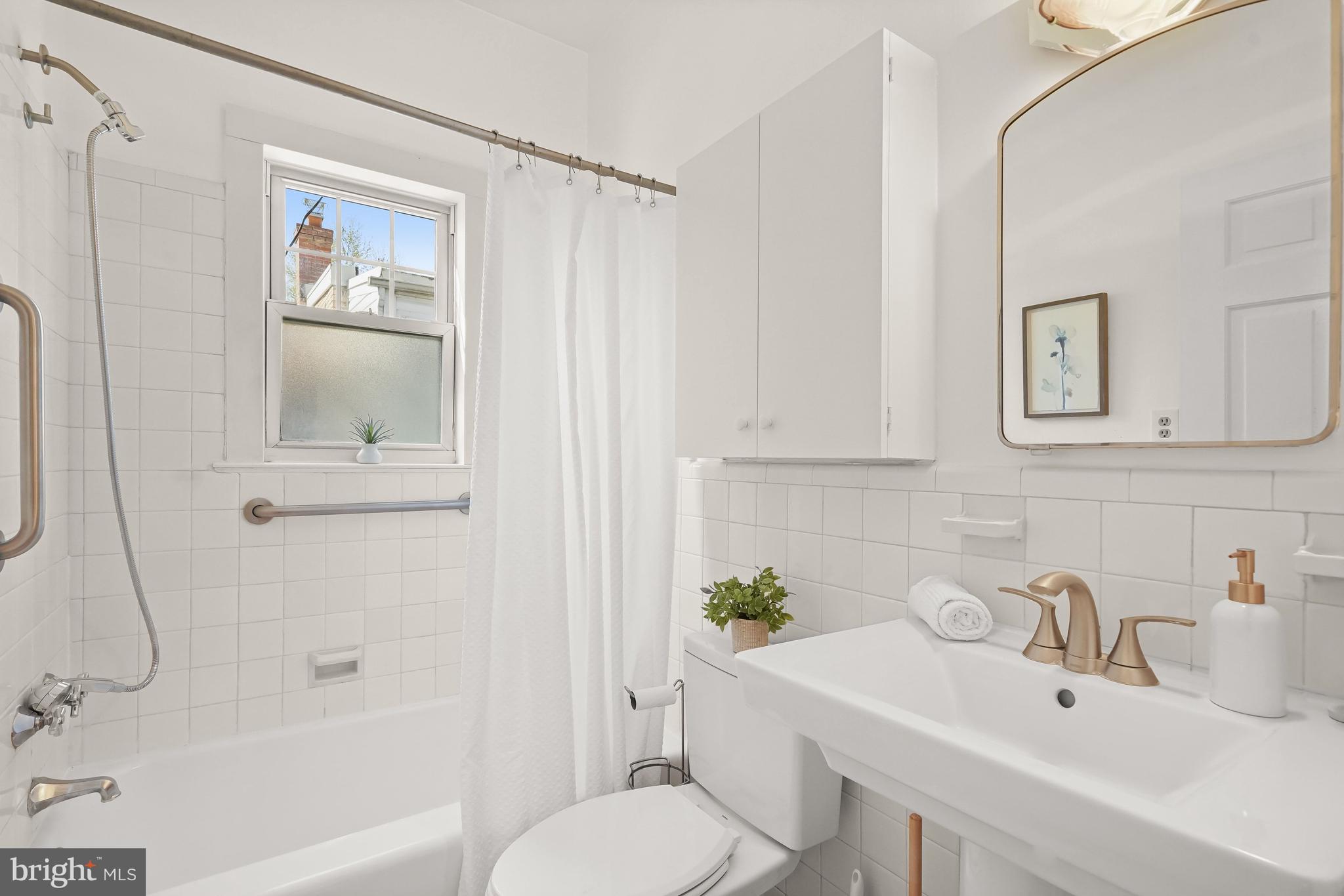 1654 34th Street Northwest Washington, DC 20007 - Photo 15 of 18 Hall bath